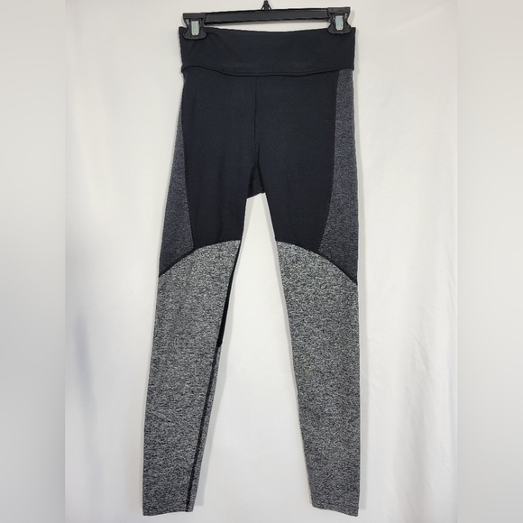 Alala Black and Grey Leggings - Picture 8 of 9